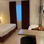 أمنيا فندق نوفينتا دي بْيافي