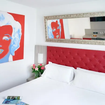 Omnia Hotel