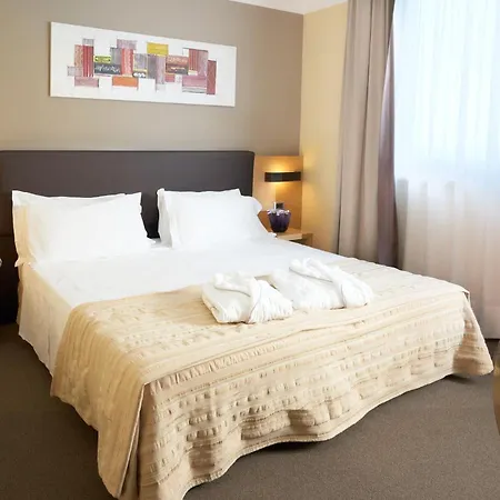 Omnia 4* Noventa di Piave