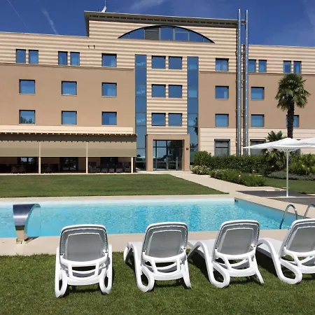 Omnia 4* Noventa di Piave