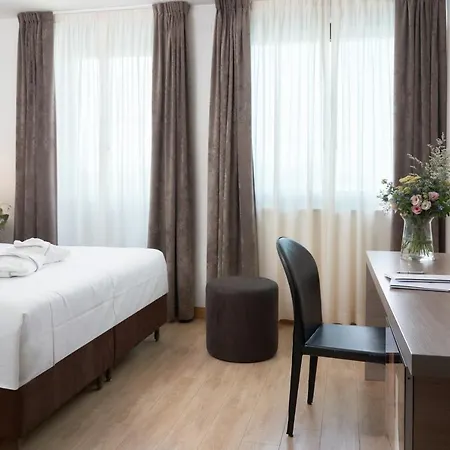 Hotel Omnia 4*