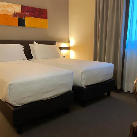 Omnia Hotel