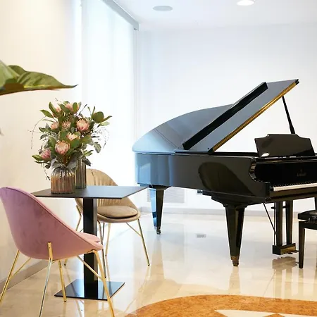 ホテル オムニア ノヴェンタ・ディ・ピアーヴェ