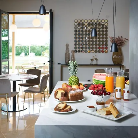 ホテル オムニア ノヴェンタ・ディ・ピアーヴェ