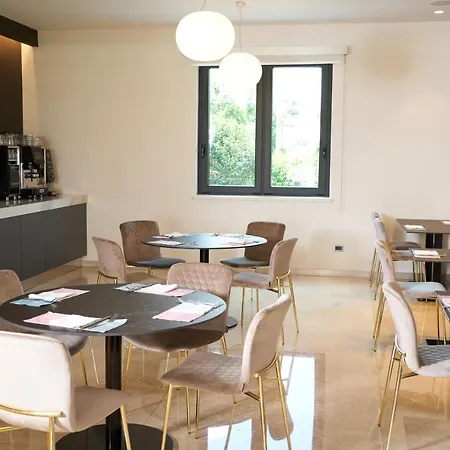 オムニア ノヴェンタ・ディ・ピアーヴェ