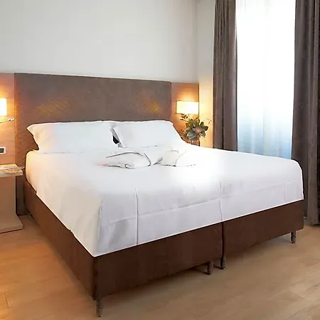 Omnia 4*