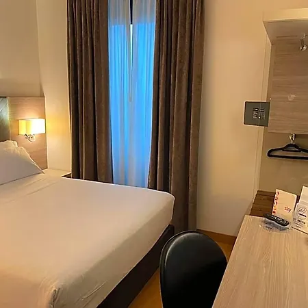 Omnia 4*