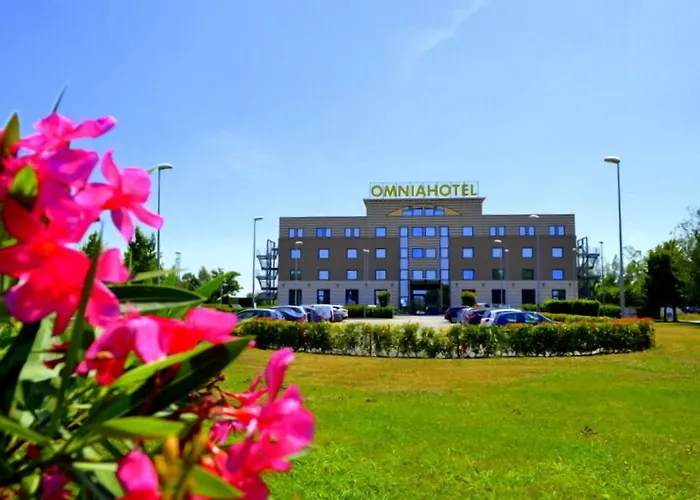 Hotel Omnia 4*